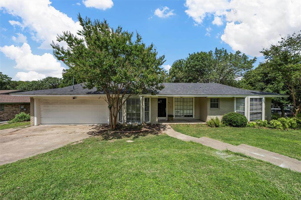 431 Brookwood Drive - Photo 1