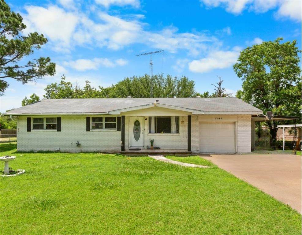 5002 Meyers Lane - Photo 1