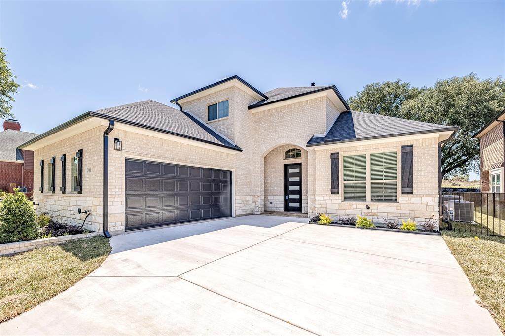 2902 Bluffview Drive - Photo 1