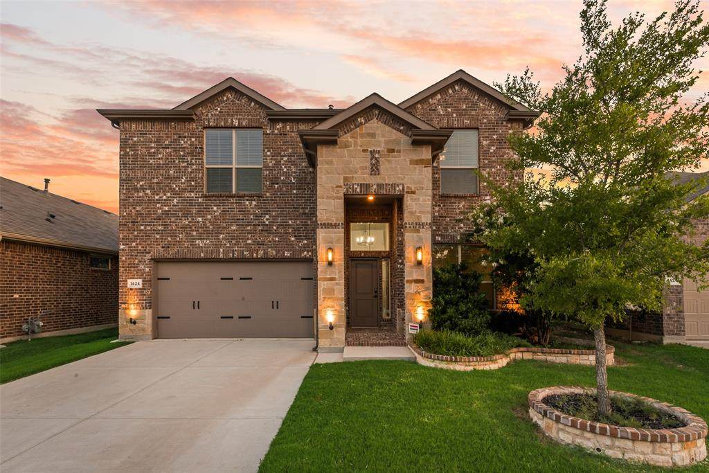1424 Archway Court - Photo 1