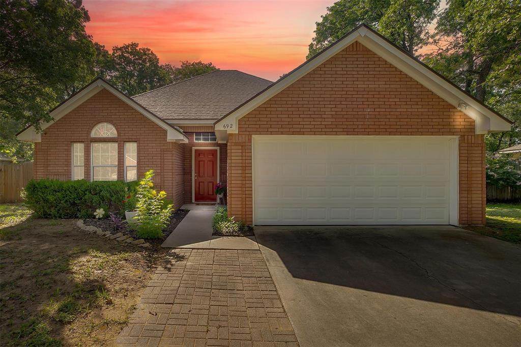 692 High Crest Drive - Photo 1