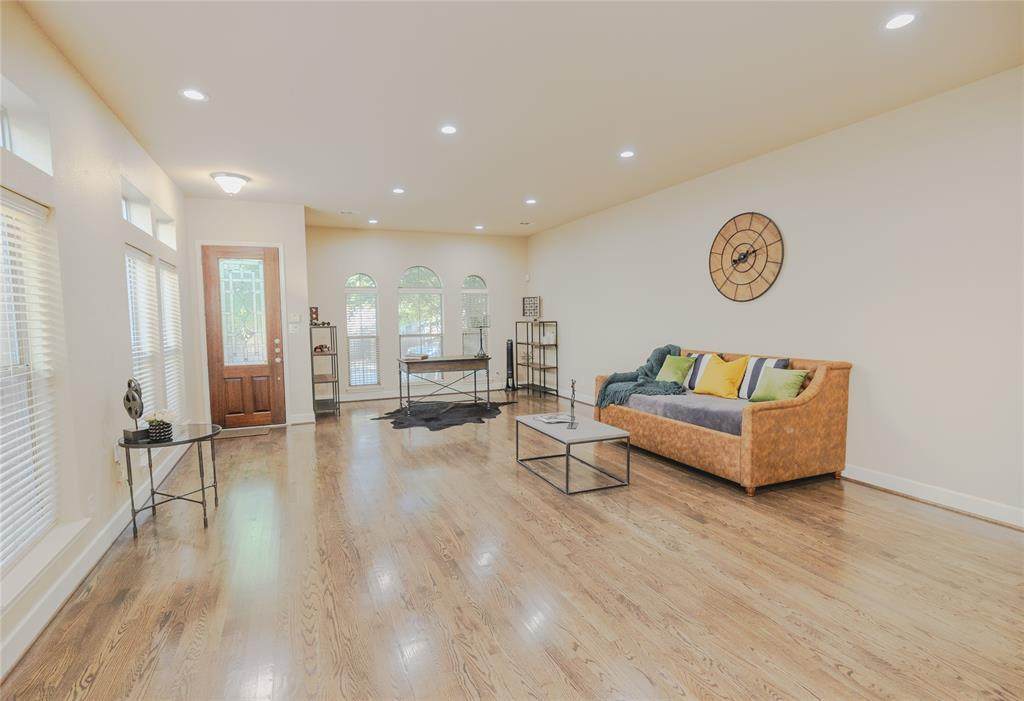 2407 Knight Street - Photo 1