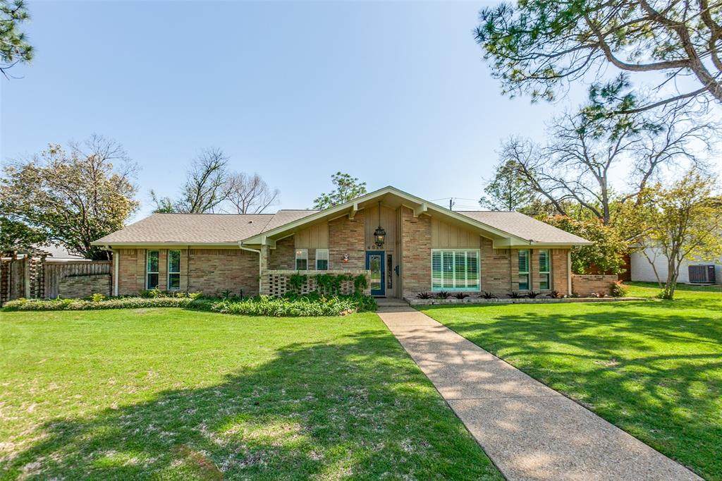 4818 Thunder Road - Photo 1