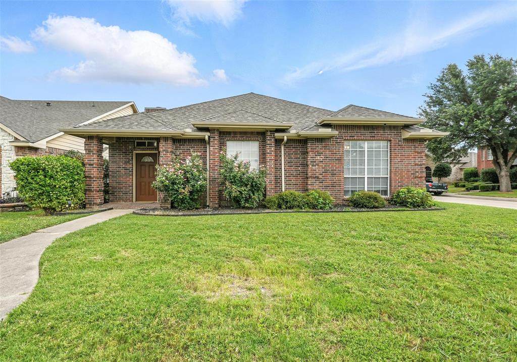1630 Mockingbird Lane - Photo 1