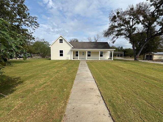 703 Main - Photo 1