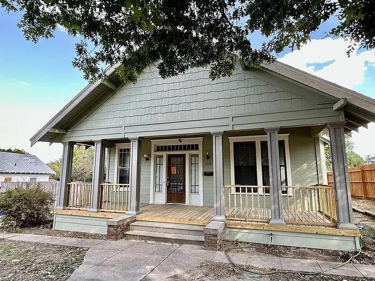2116 Morrow Avenue - Photo 1
