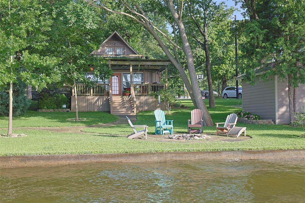 105 Oak Acres Drive - Photo 1