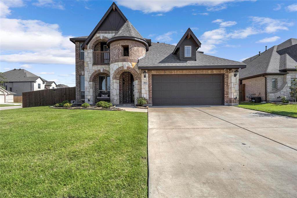 303 Hidden Cove Drive - Photo 1
