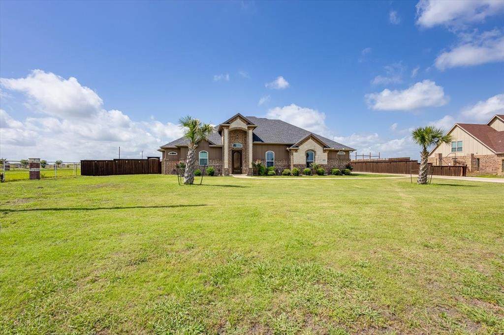 9195 County Road 4116 - Photo 1