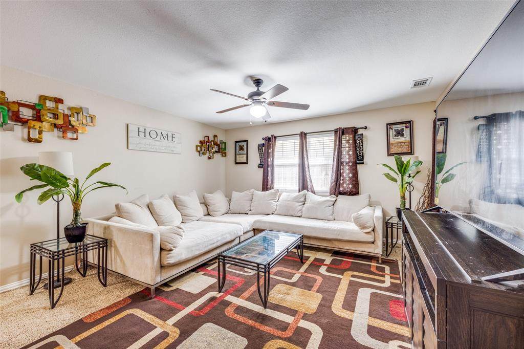 318 Chestnut Street - Photo 1