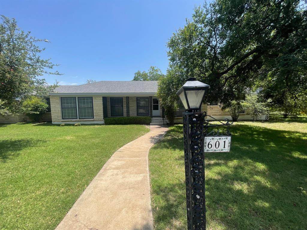 601 Arnold Street - Photo 1