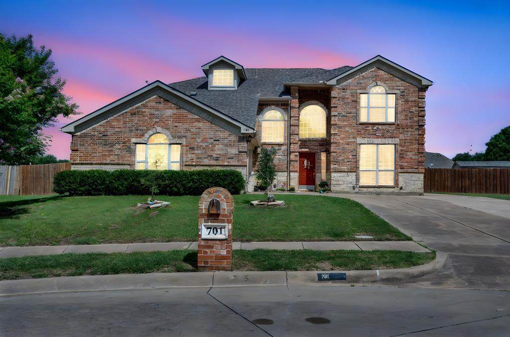 701 Champlain Court - Photo 1