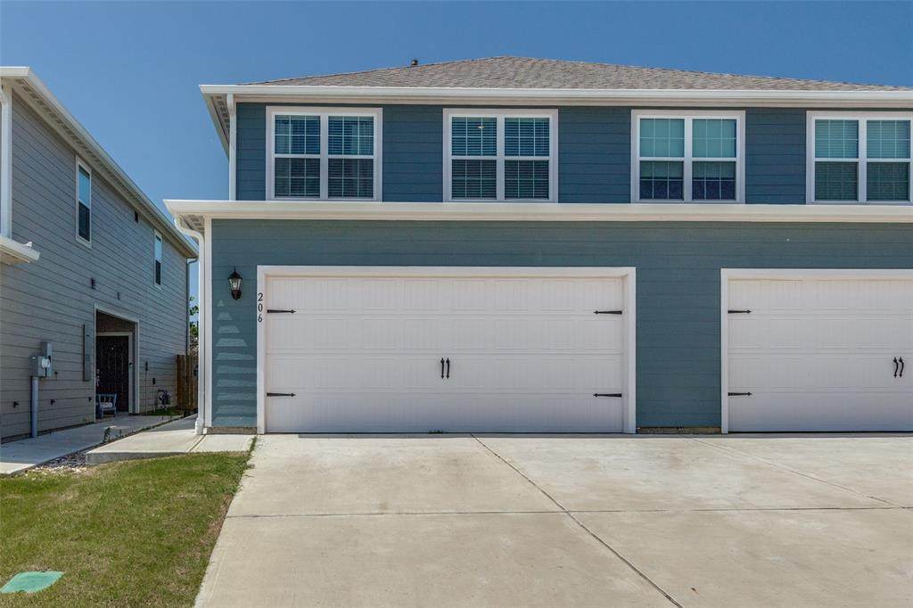 206 Marsh Lane - Photo 1