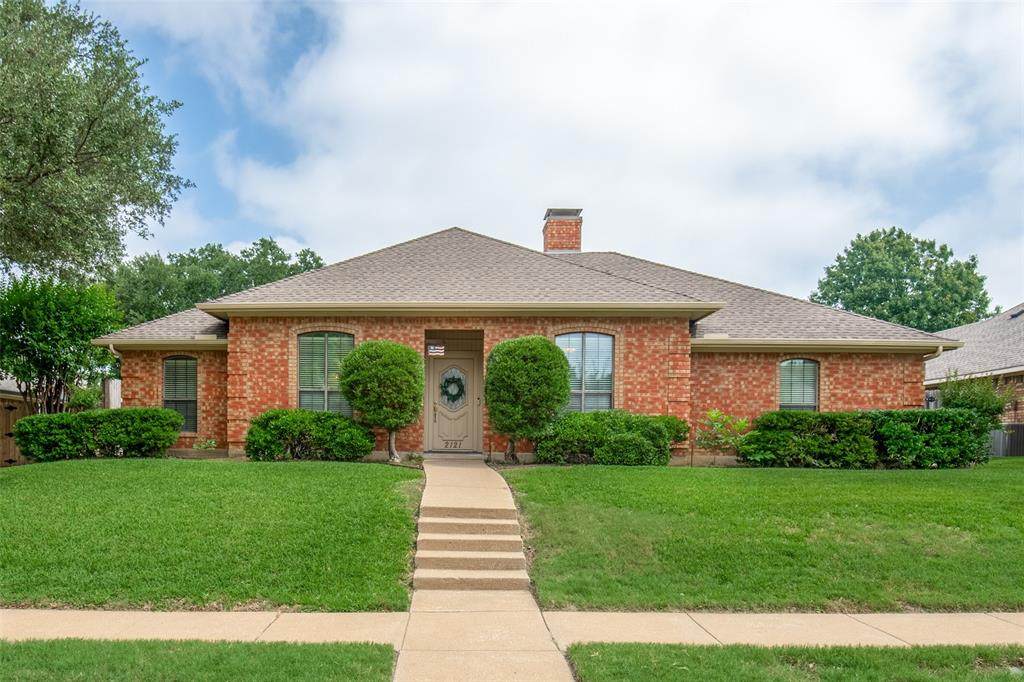 2121 Springwood - Photo 1