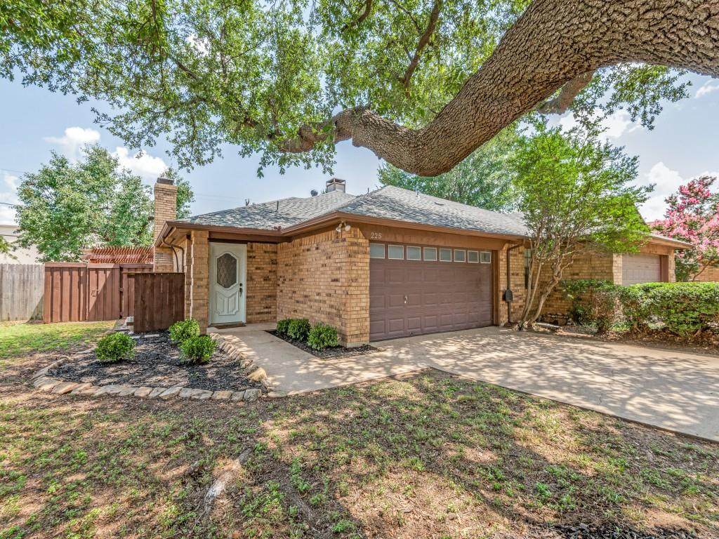 225 Mountainview Drive - Photo 1