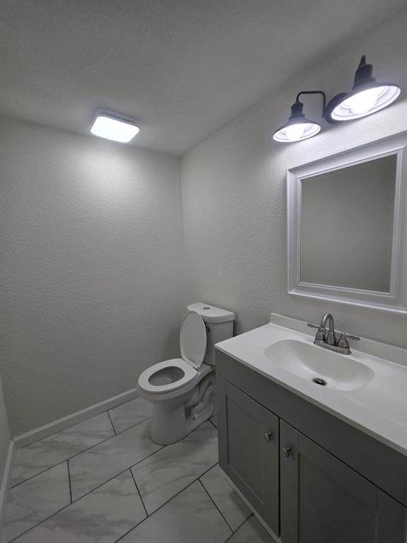 1513 Skyline Drive - Photo 1