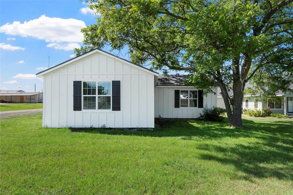 104 County Road 3001 - Photo 1