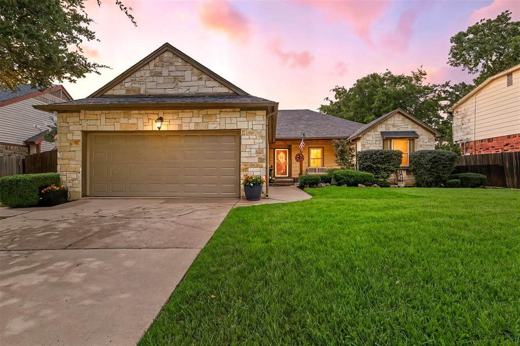 5001 Oak Springs Drive - Photo 1