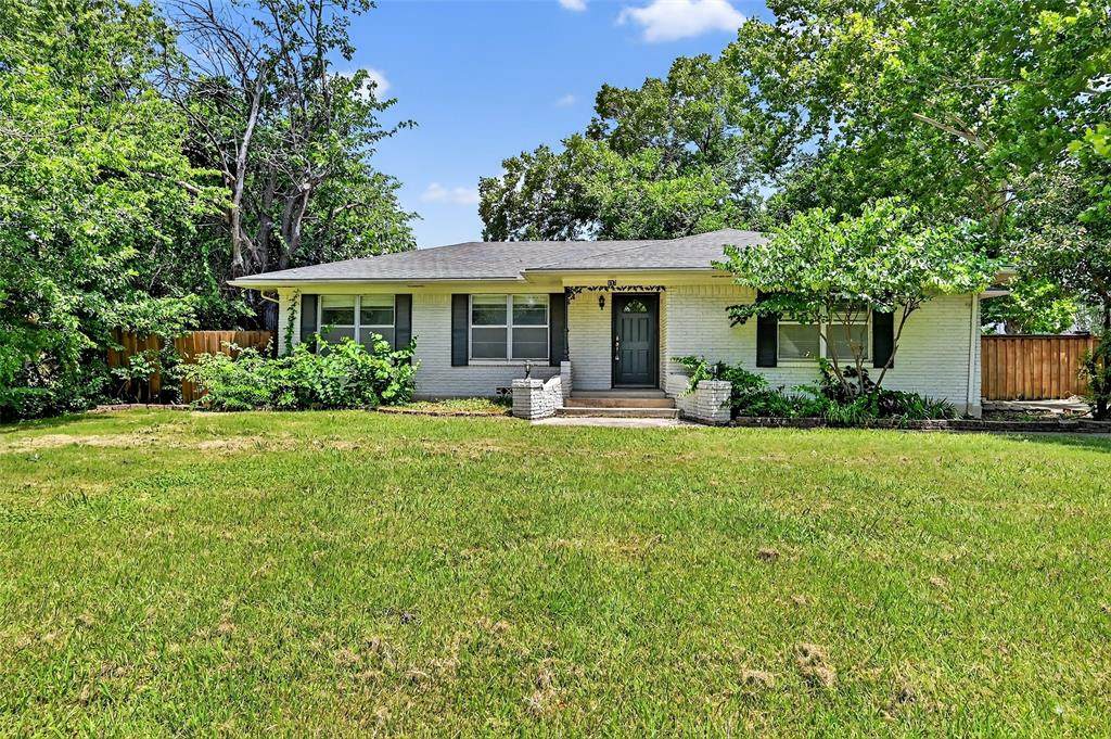 607 Ash Street - Photo 1