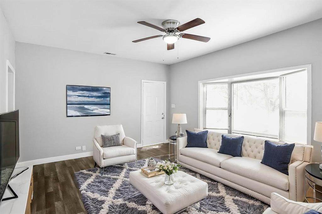 321 Levant Avenue - Photo 1