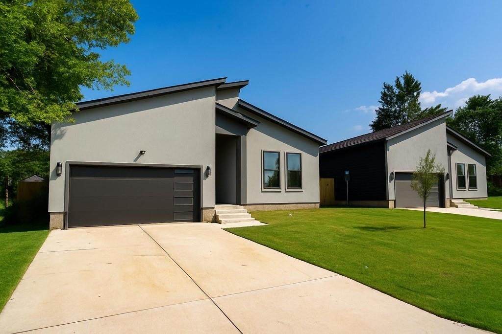 2602 Fatima Avenue - Photo 1
