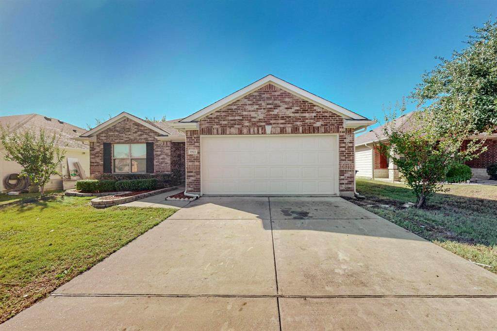 1922 Beach Drive - Photo 1