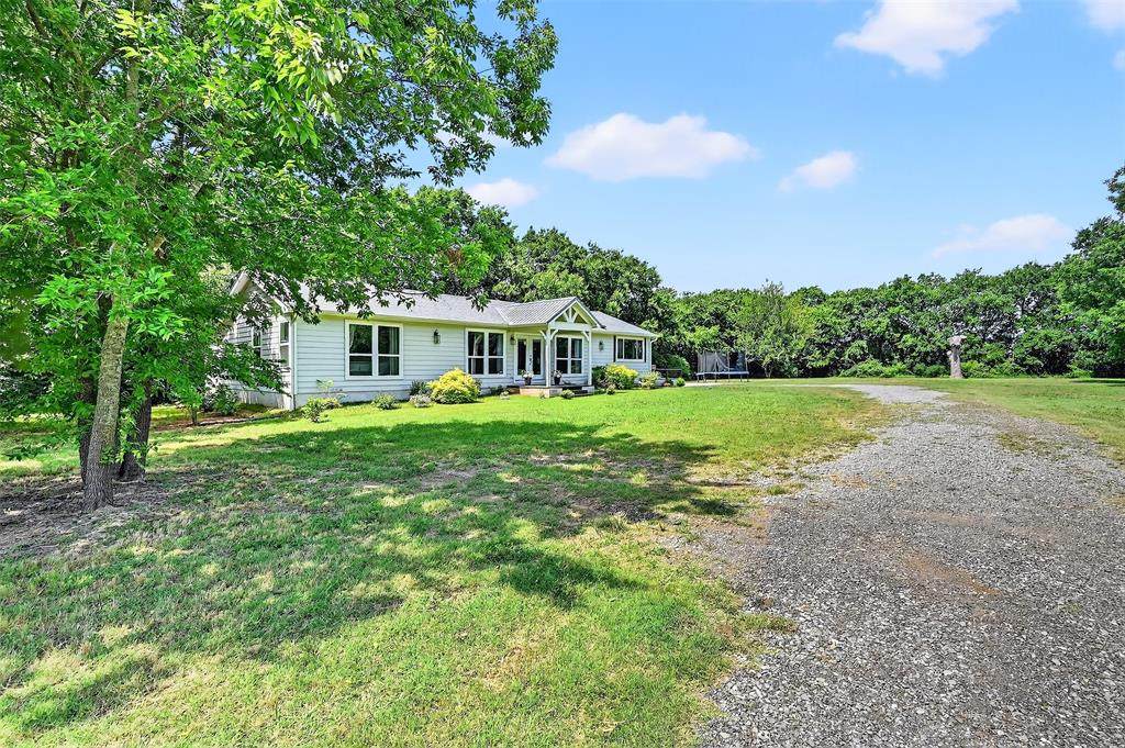 5585 Fannin Avenue - Photo 1