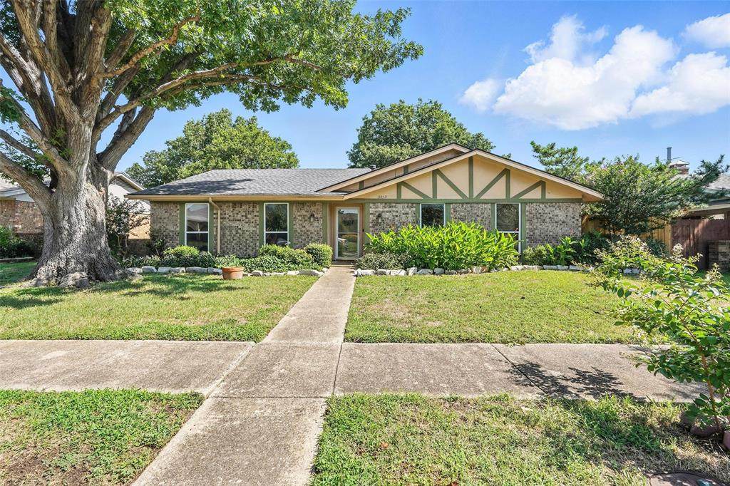3013 Alderon Lane - Photo 1