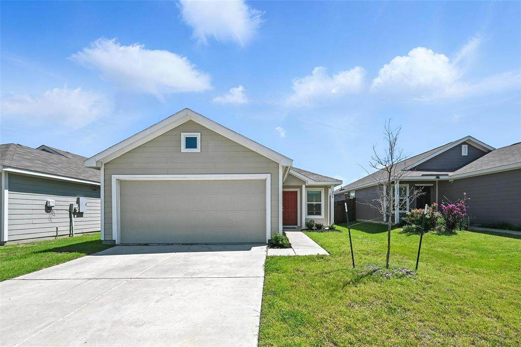 208 Rubylace Drive - Photo 1