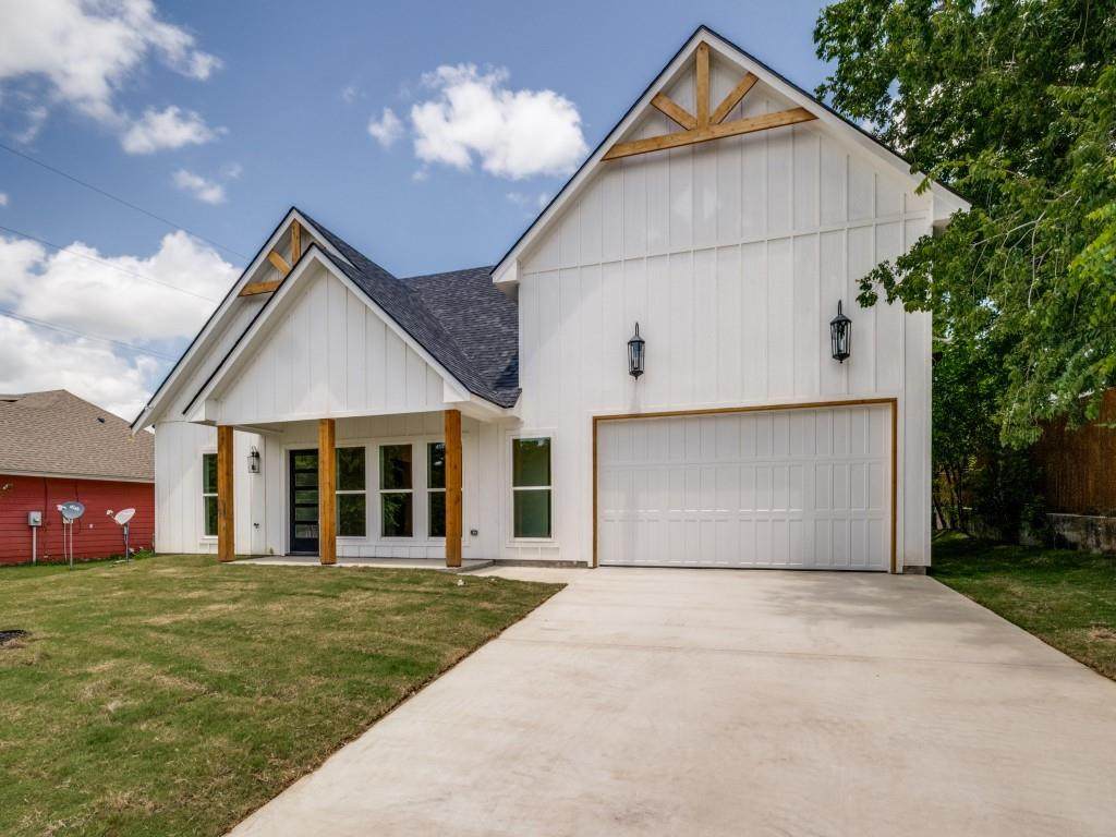 204 Collins - Photo 1