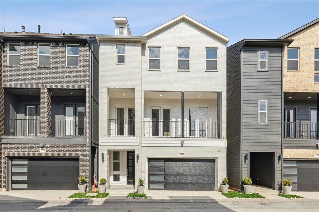 2518 Carmelita Street - Photo 1