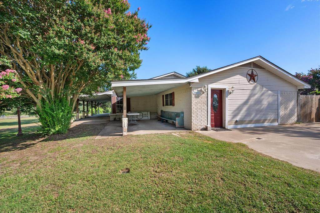 3903 County Road 0012 - Photo 1