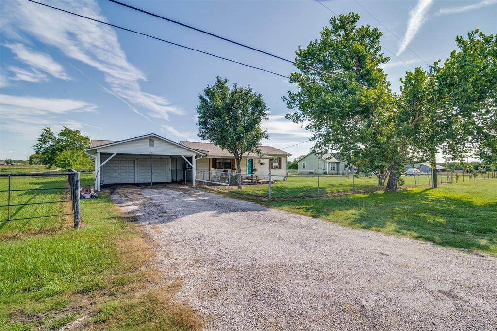 7811 Farm Market 35 - Photo 1