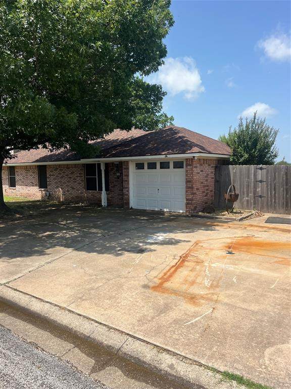 281 Laramie Circle - Photo 1