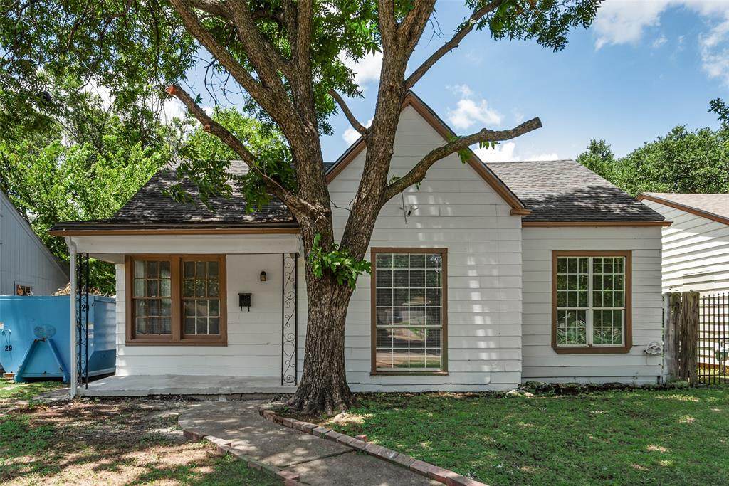 908 Clairemont Avenue - Photo 1