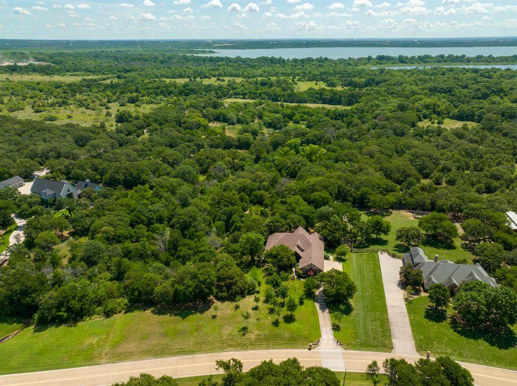 1402 Lakeview Boulevard - Photo 1