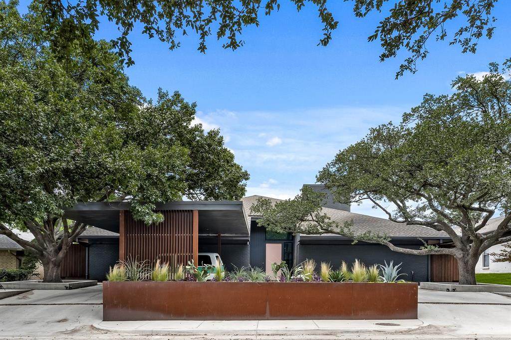 7127 Crooked Oak Drive - Photo 1