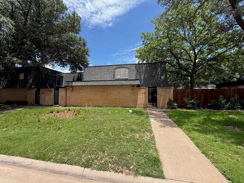 2737 Caton Place - Photo 1