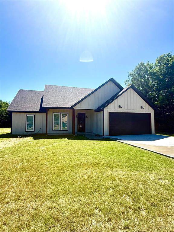 1308 Simmons - Photo 1