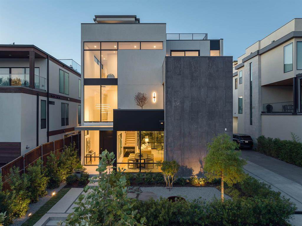 3513 Edgewater Street - Photo 1