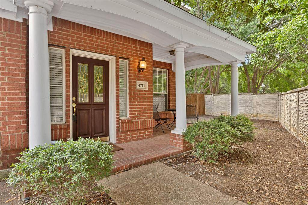 4711 Safe Harbour Drive - Photo 1