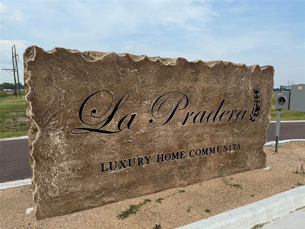 628 El Camino Drive - Photo 1