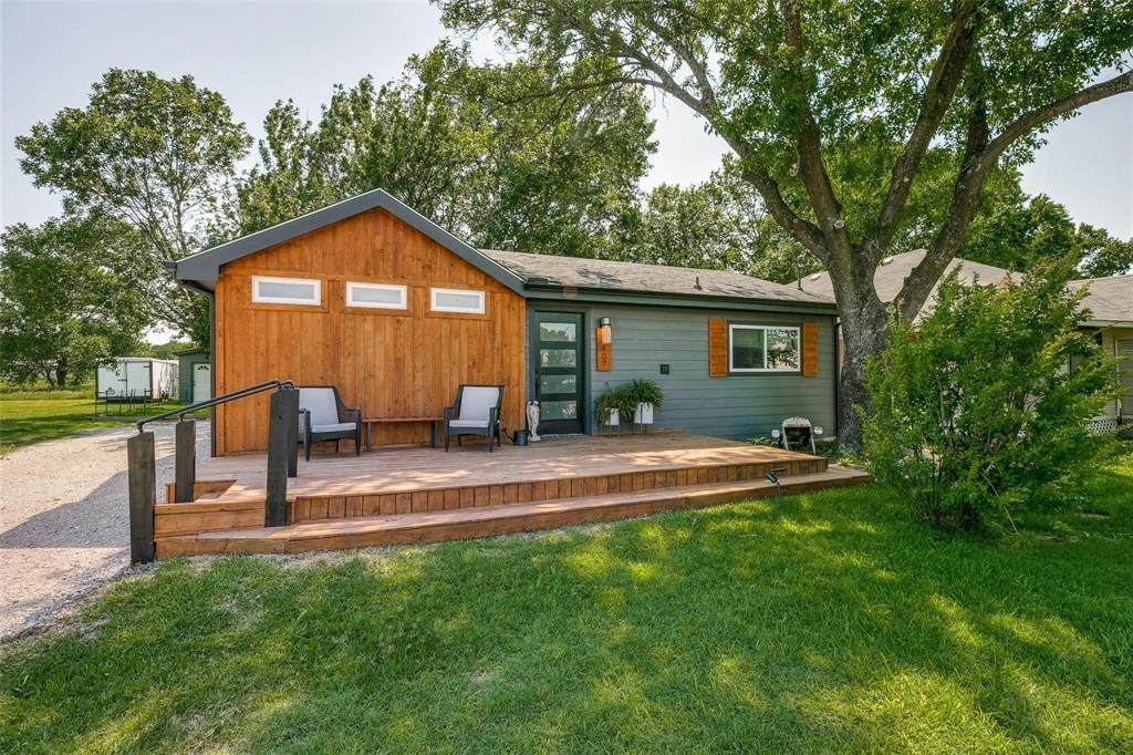 407 Broad Street - Photo 1