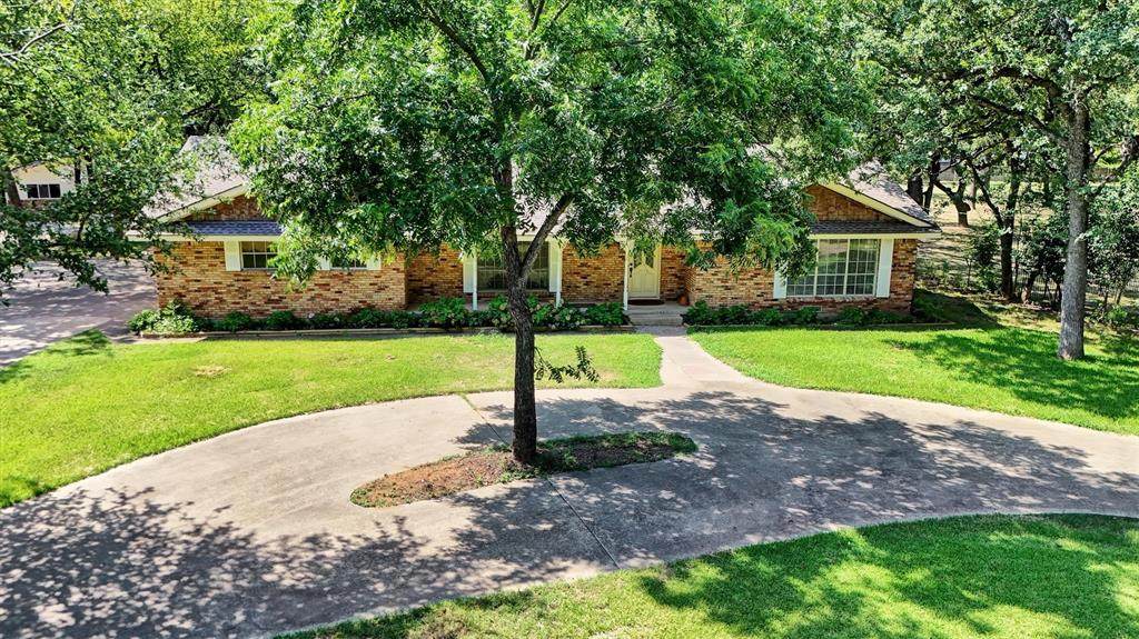 638 Arawe Circle - Photo 1