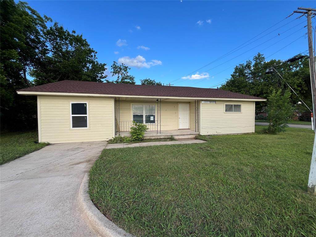 122 10th Street - Photo 1