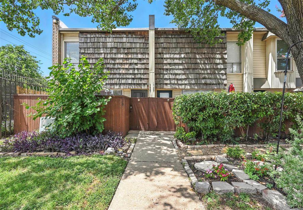 2702 Douglas Avenue - Photo 1