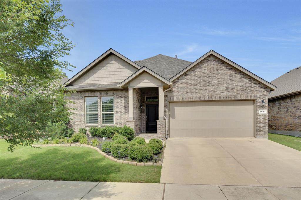 1513 Canary Lane - Photo 1