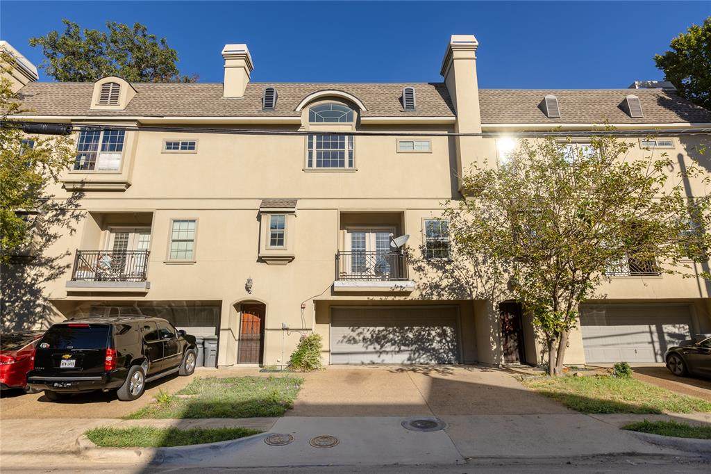 2203 Carroll Avenue - Photo 1
