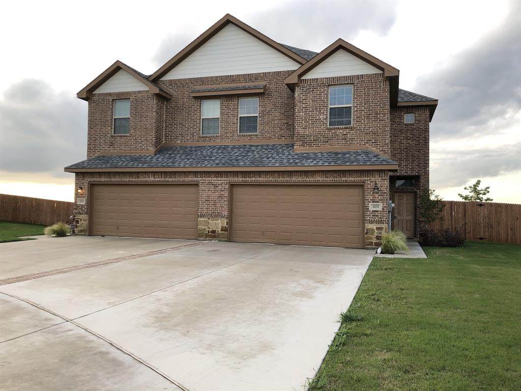 1033 Skyview Court - Photo 1