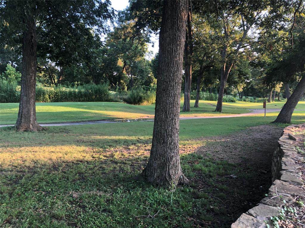 1300 Pioneer Trail - Photo 1